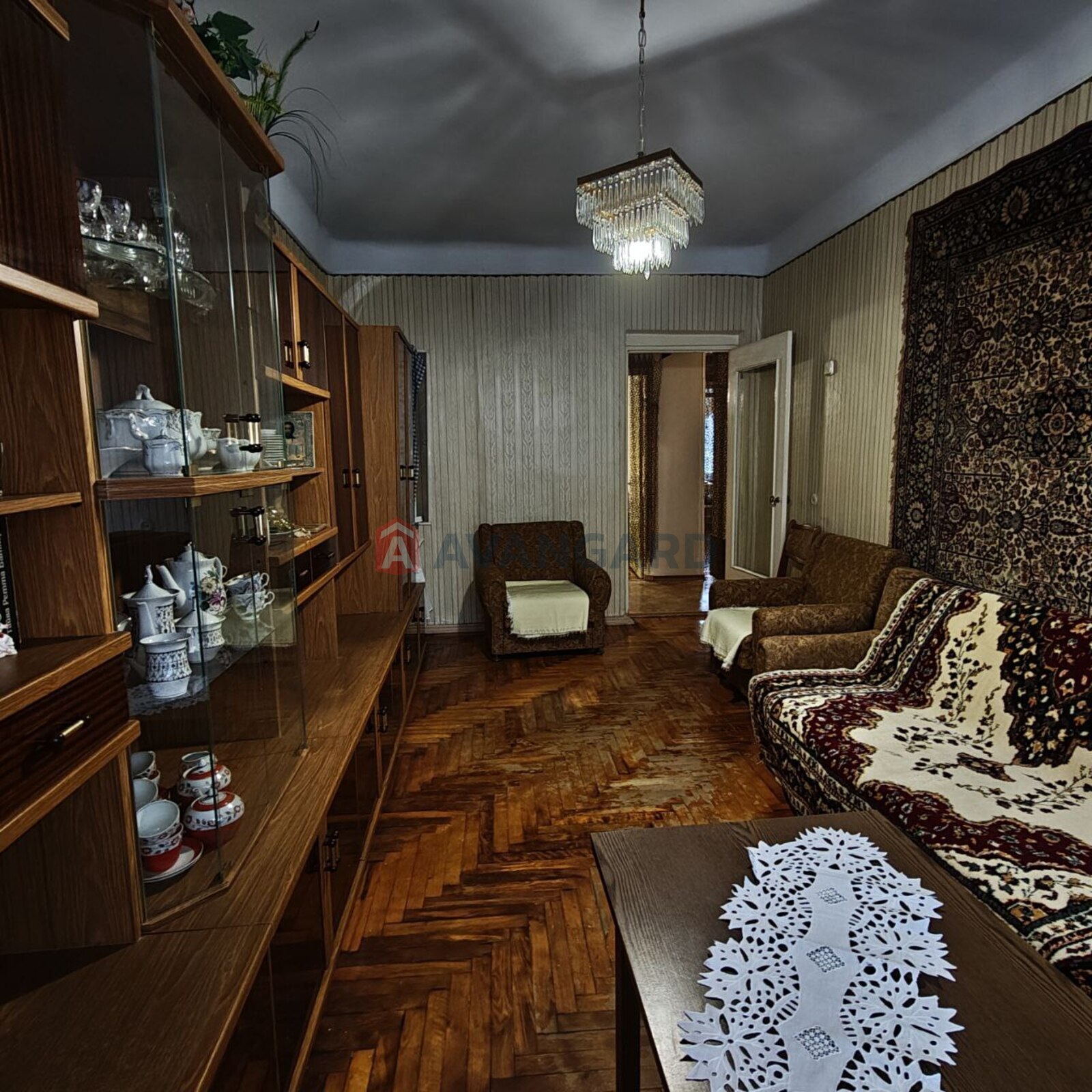 2 ����. ��������, 50/-/6 ��. �., 3/5 ���� ���� 16