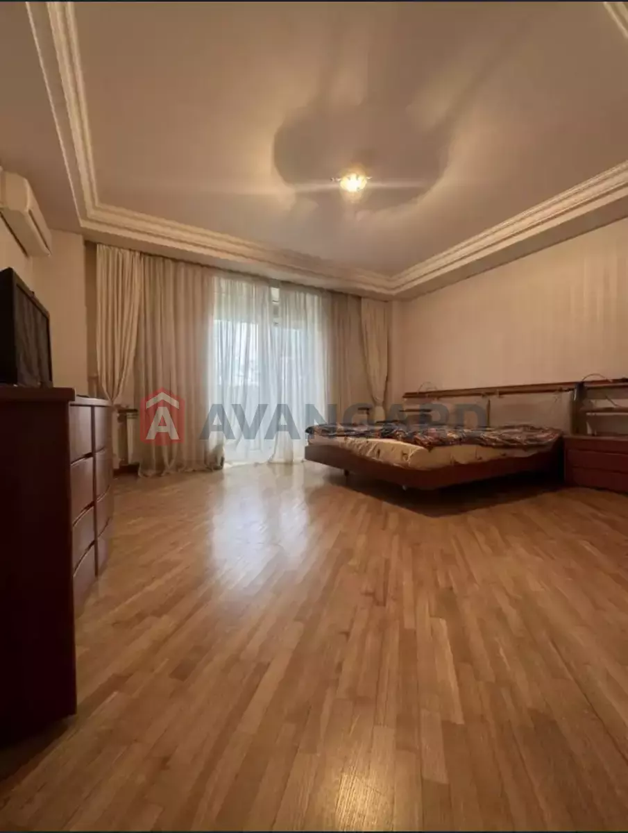 3 ��. ��������, 150/-/- ��. �., 3/10 ������ ���� 6