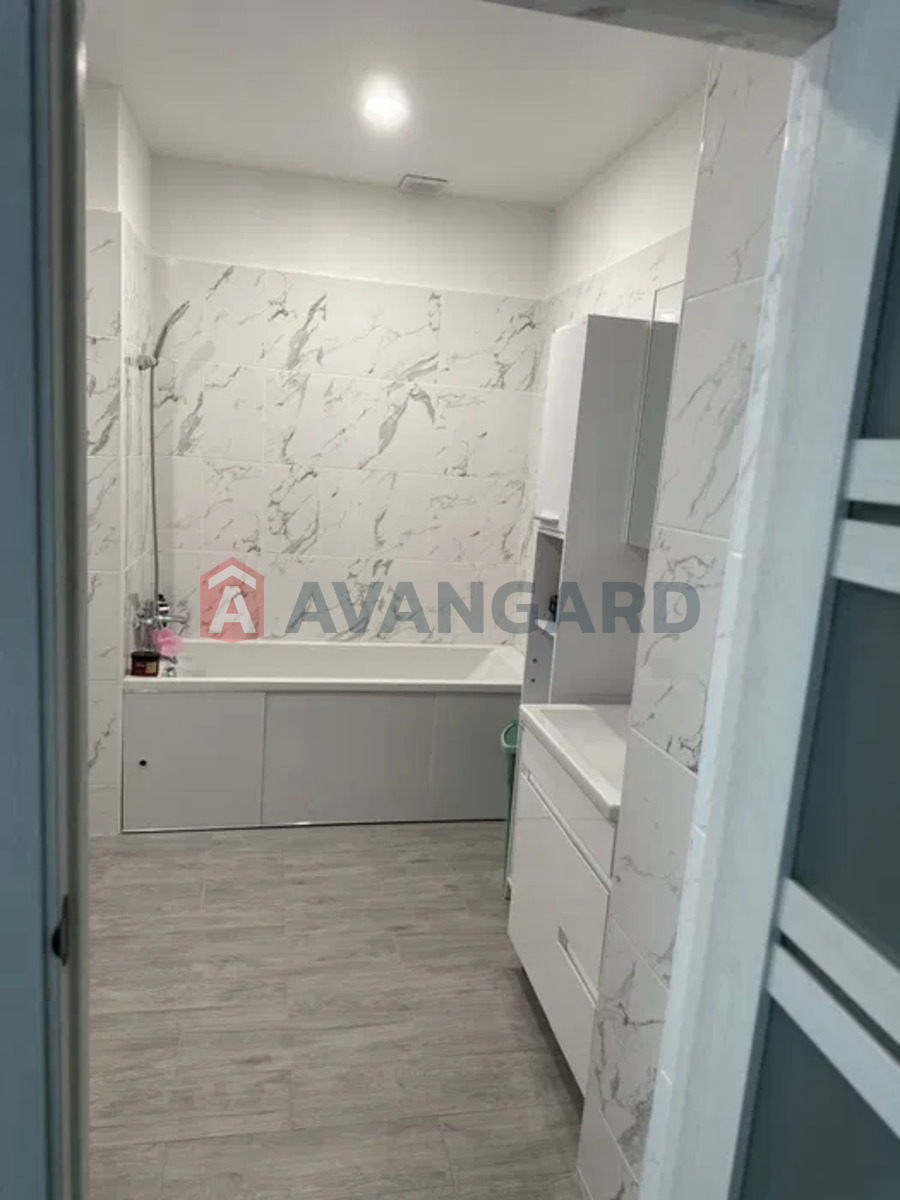 2 ��. ��������, 52/-/9 ��. �., 2/4 ������ ���� 4