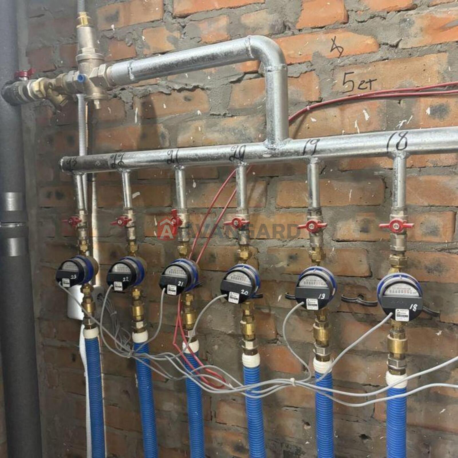 2 ��. ��������, 71/-/20 ��. �., 5/15 ������ ���� 8