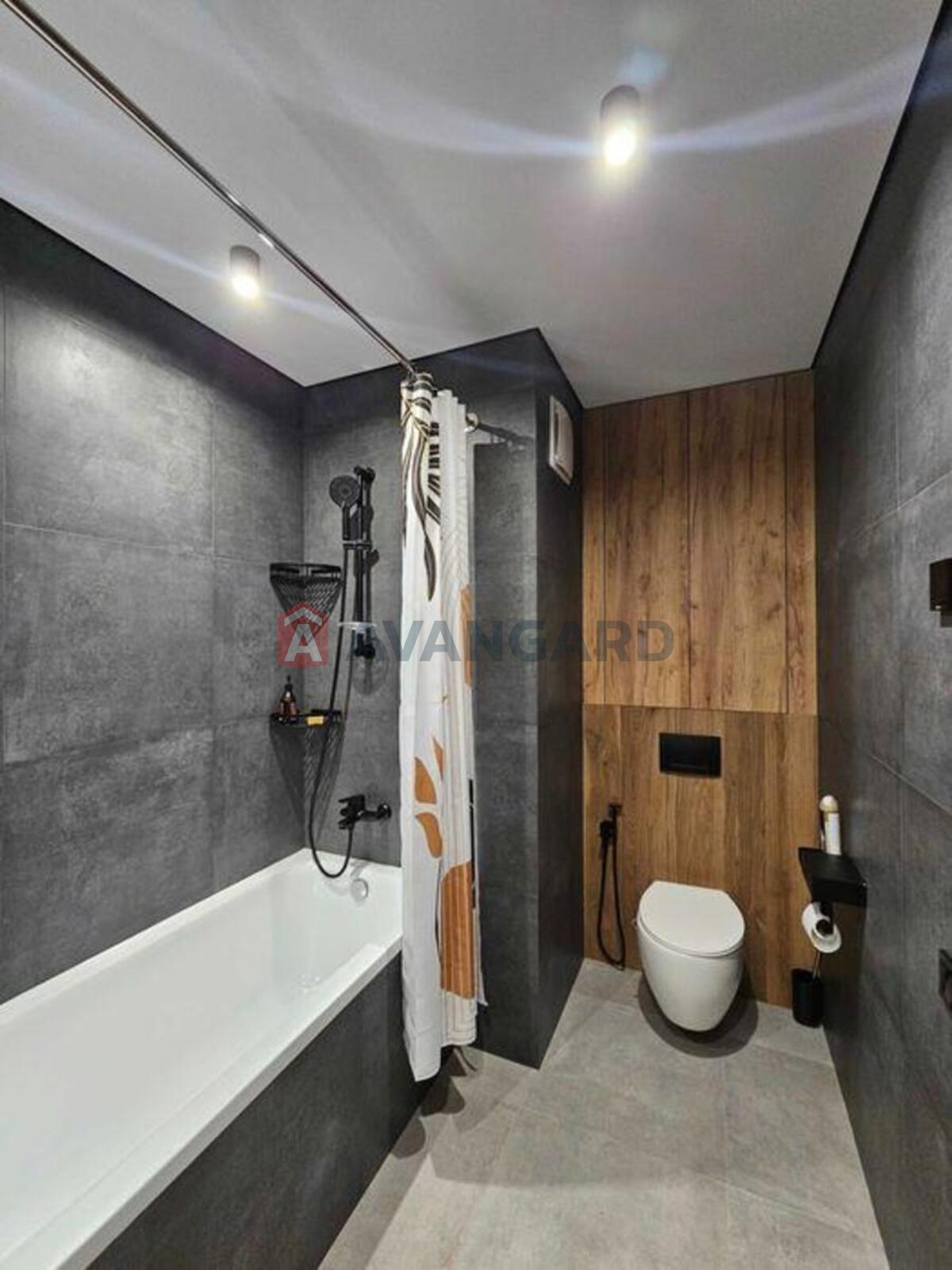 3 ����. ��������, 84/-/6 ��. �., 14/25 ���� ���� 11