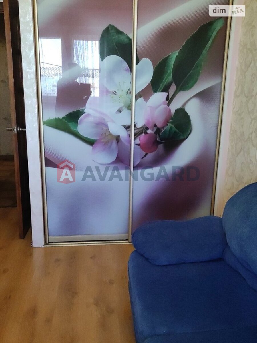 3 ��. ��������, 64/50/9 ��. �., 8/10 ������ ���� 13