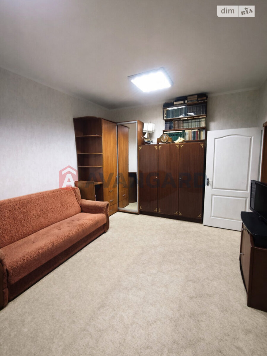 1 ��. ��������, 32/-/9 ��. �., 1/3 ������ ���� 6