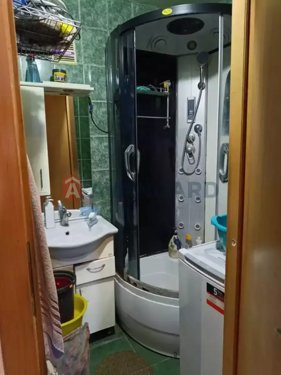 2 ��. ��������, 46/28/6 ��. �., 9/9 ������ ���� 4