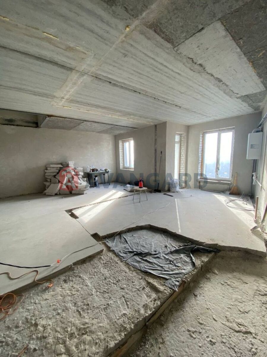 2 ��. ��������, 82/-/41 ��. �., 10/11 ������ ���� 17