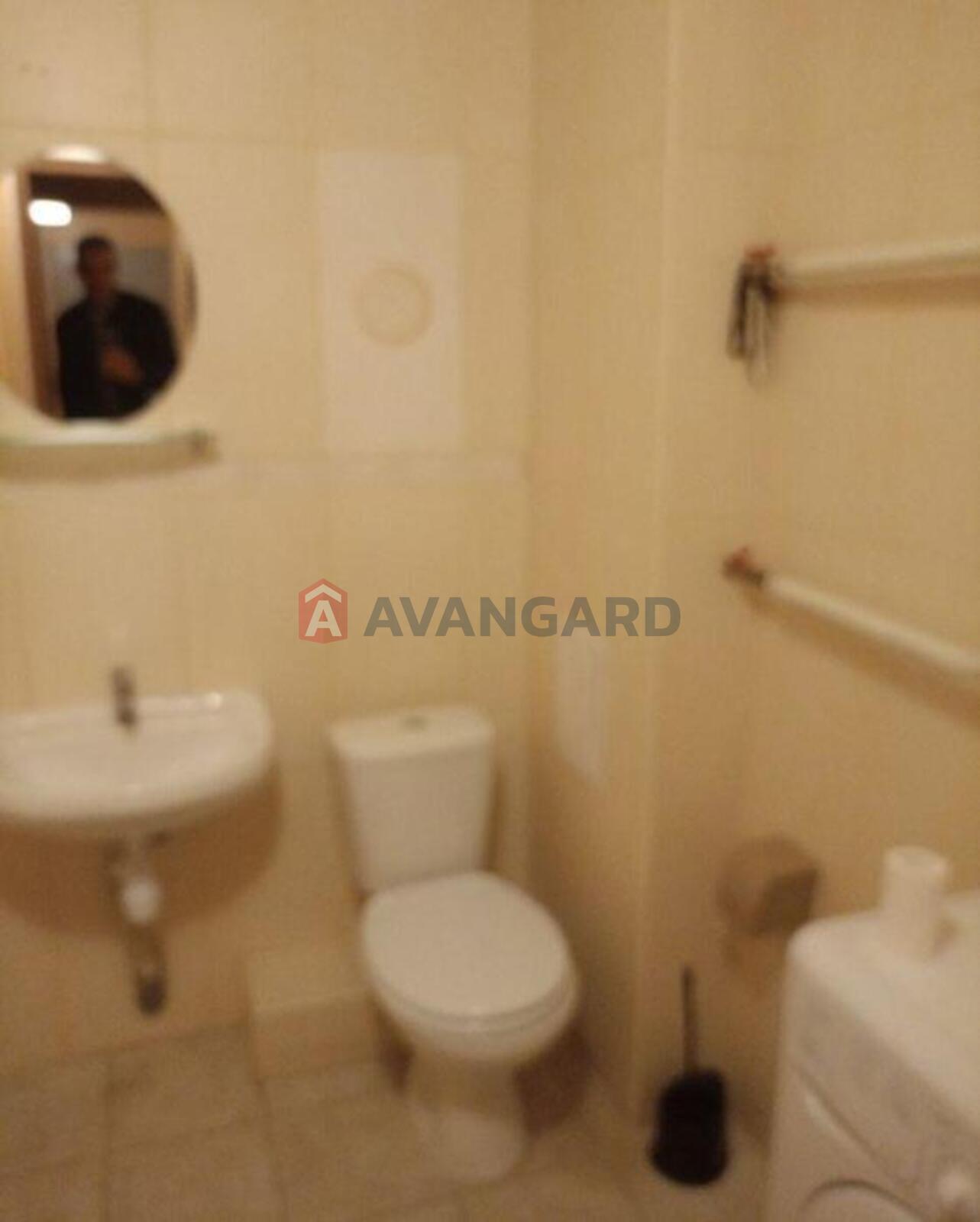 1 ��. ��������, 44/-/10 ��. �., 12/24 ������ ���� 2