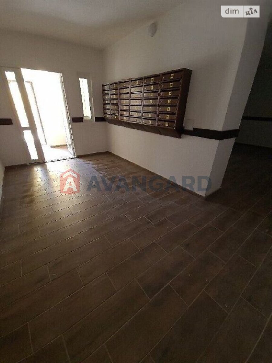 2 ��. ��������, 85/58/16 ��. �., 6/9 ������ ���� 11