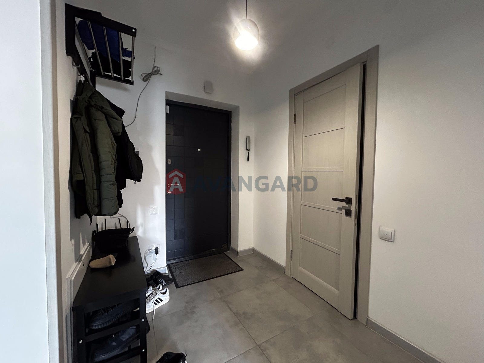 1 ����. ��������, 43/20/13 ��. �., 5/10 ���� ���� 15