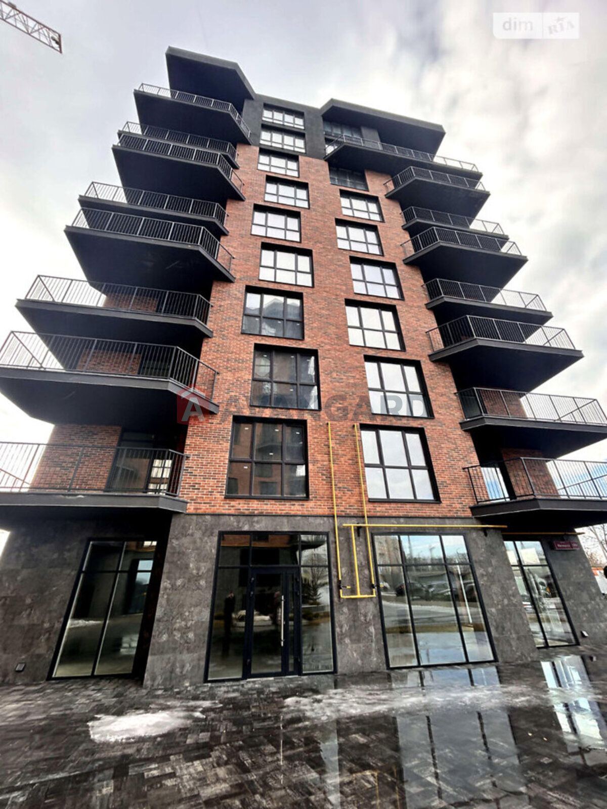 1 ��. ��������, 42/14/20 ��. �., 3/10 ������ ���� 3