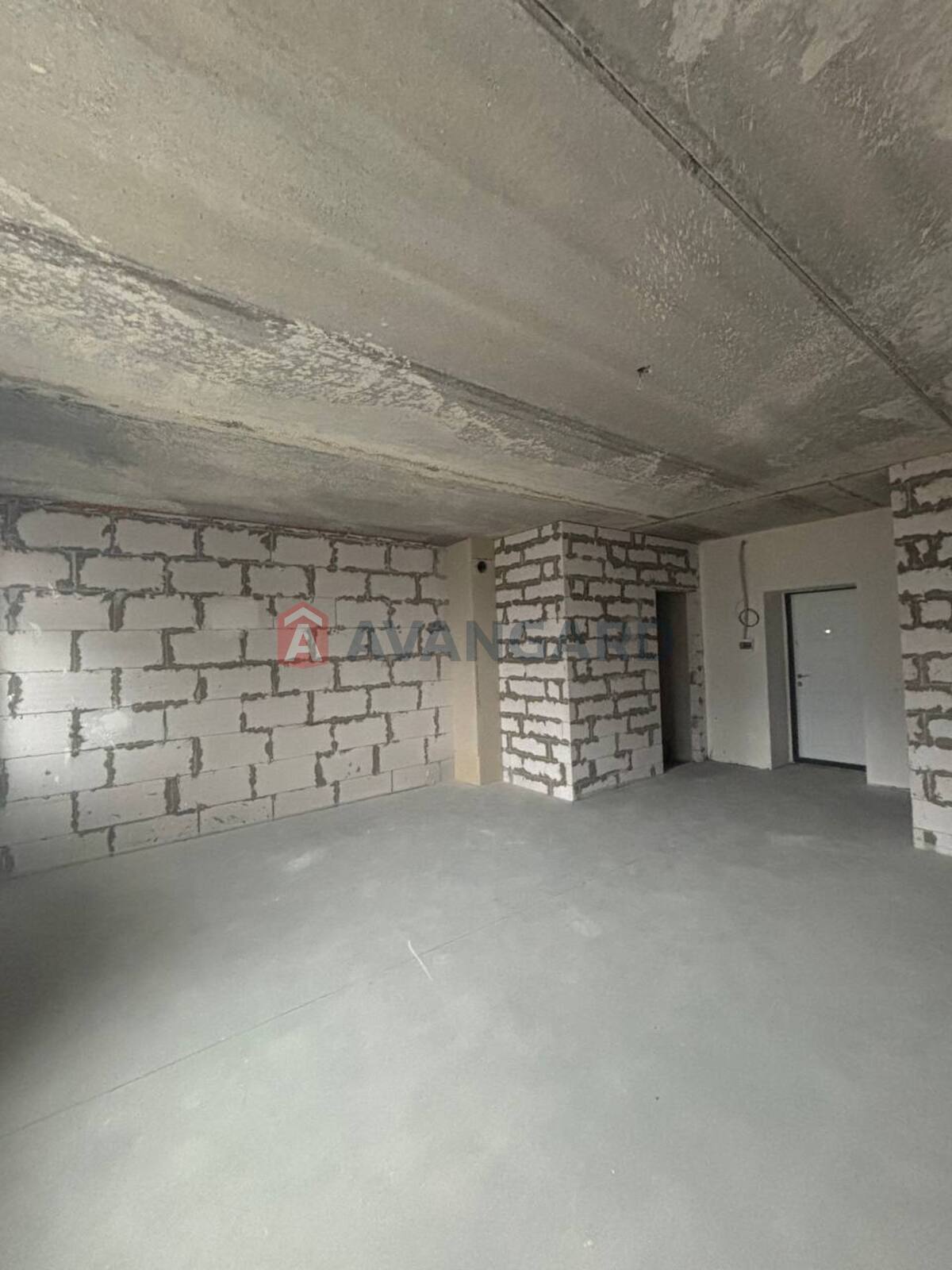 1 ��. ��������, 38,8/27,4/11,4 ��. �., 8/9 ������ ���� 5