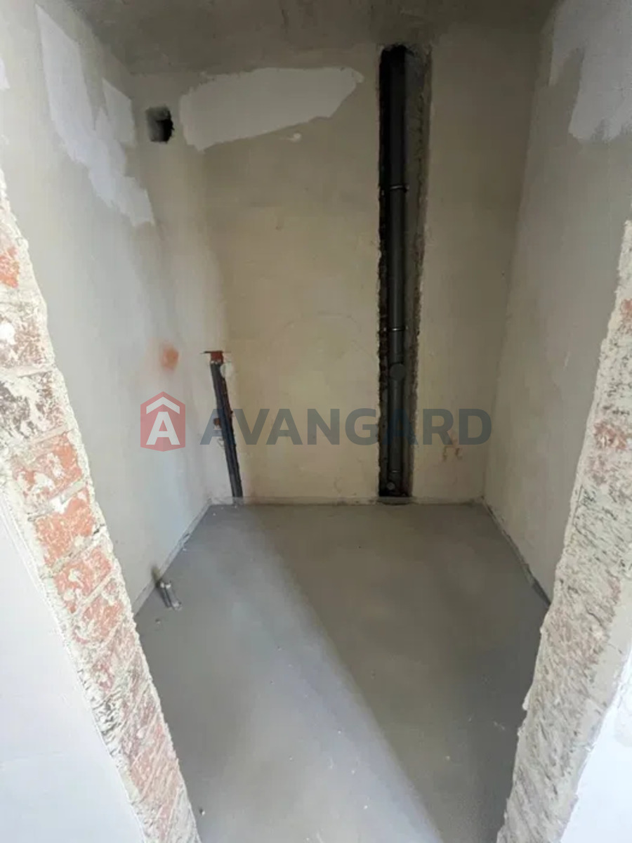 1 ��. ��������, 42/-/11 ��. �., 9/9 ������ ���� 12