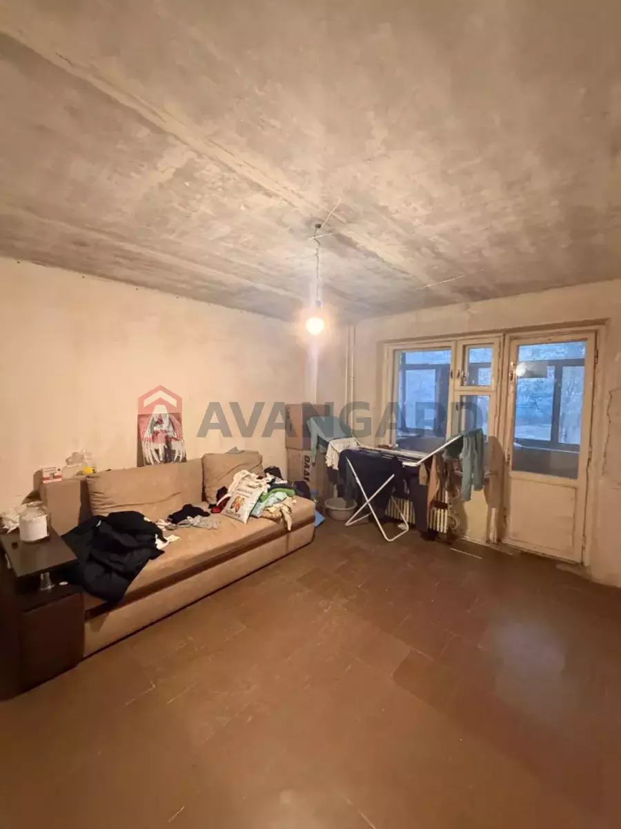 3 ����. ��������, 63/-/- ��. �., 2/10 ���� ���� 11