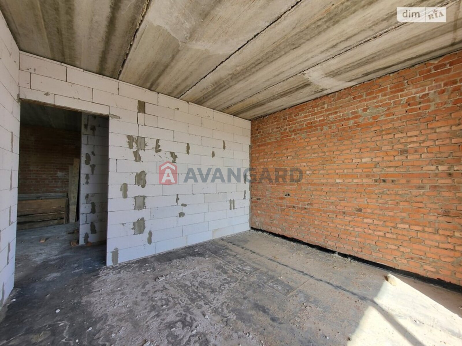 2 ��. ��������, 76/-/15 ��. �., 2/5 ������ ���� 6