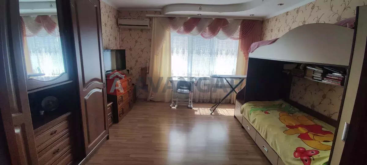 2 ��. ��������, 50/-/8 ��. �., 9/9 ������ ���� 2