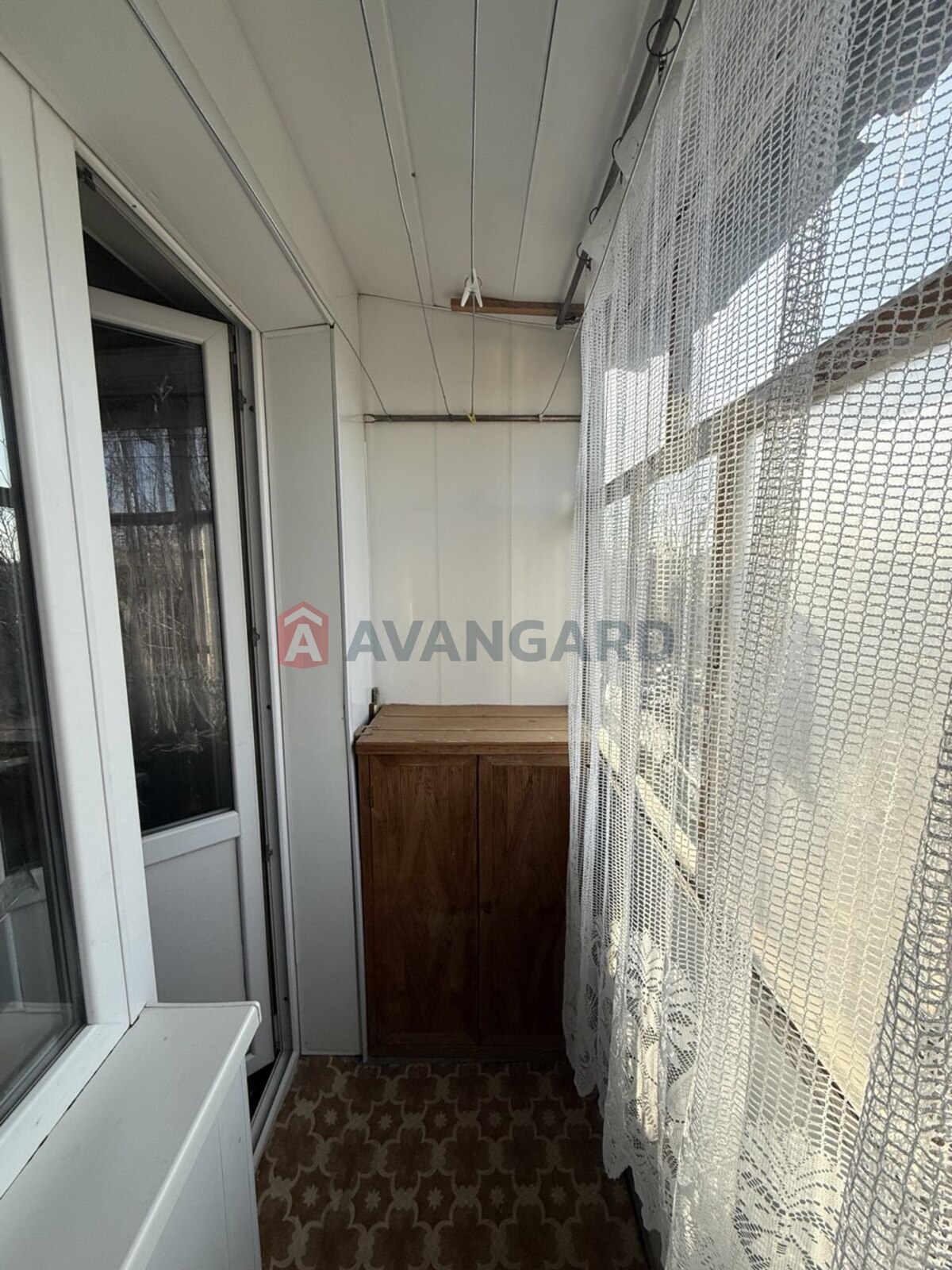 2 ��. ��������, 42/-/6 ��. �., 5/5 ������ ���� 19