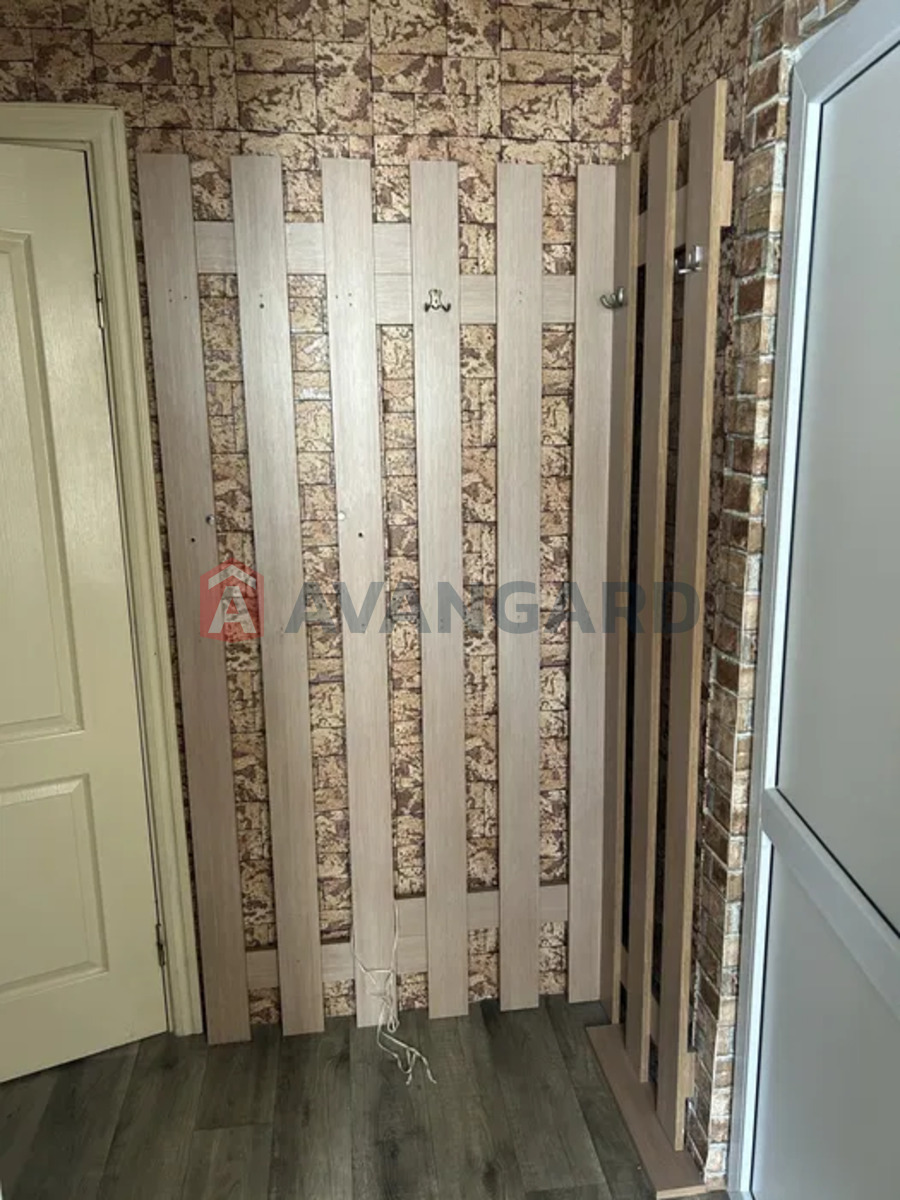 1 ��. ��������, 30/-/7 ��. �., 5/5 ������ ���� 5