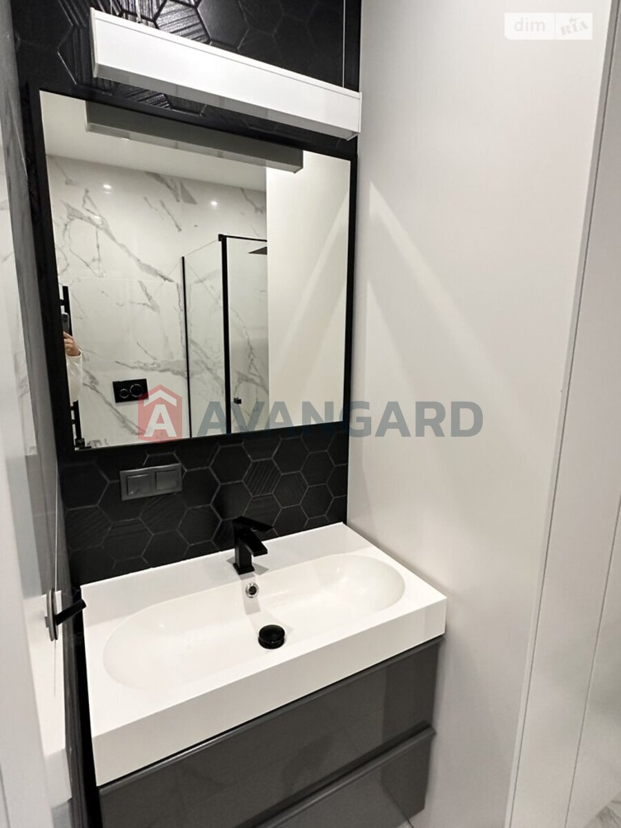 2 . , 70/32/11 . ., 9/10   11