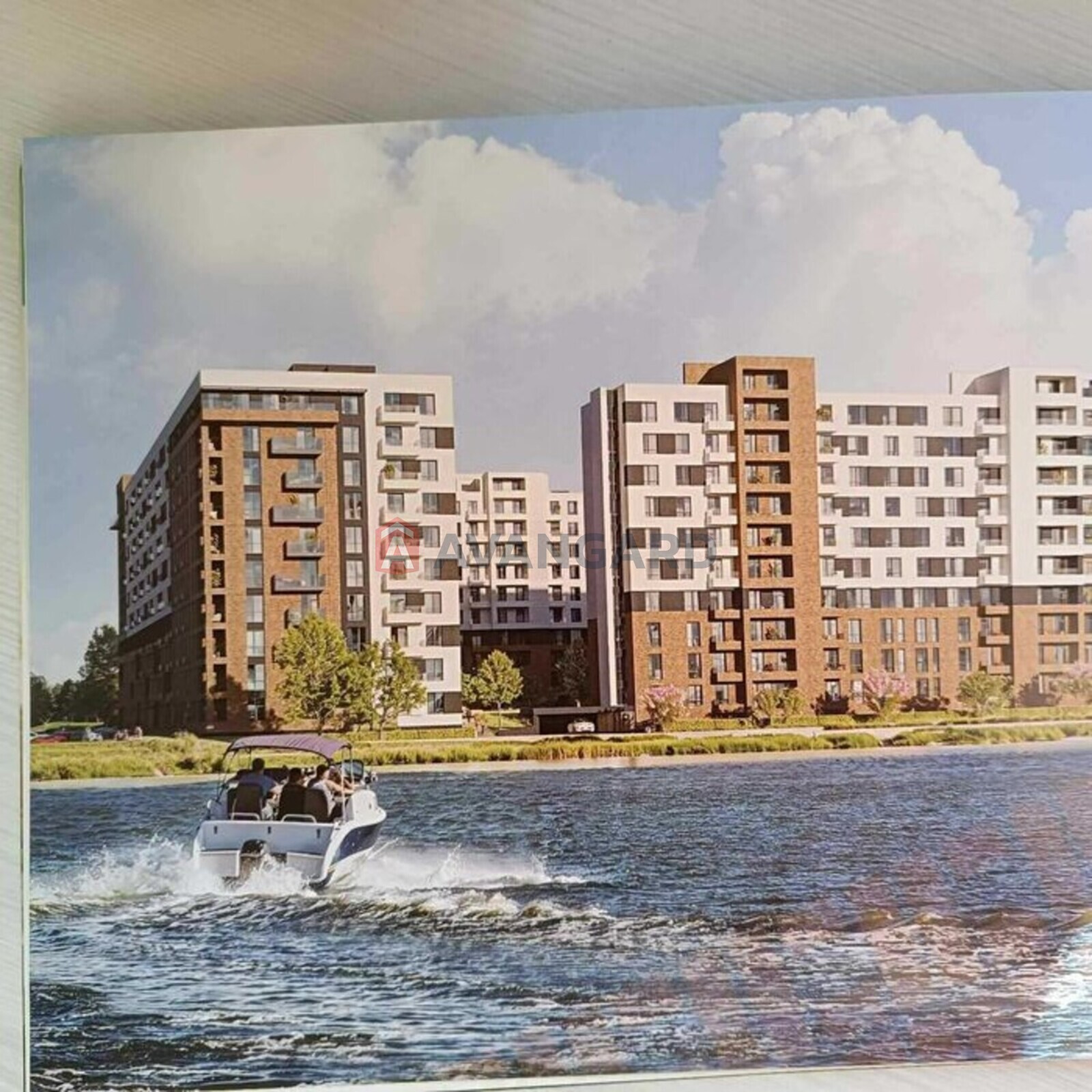 1 ��. ��������, 40/-/14 ��. �., 3/10 ������ ���� 1