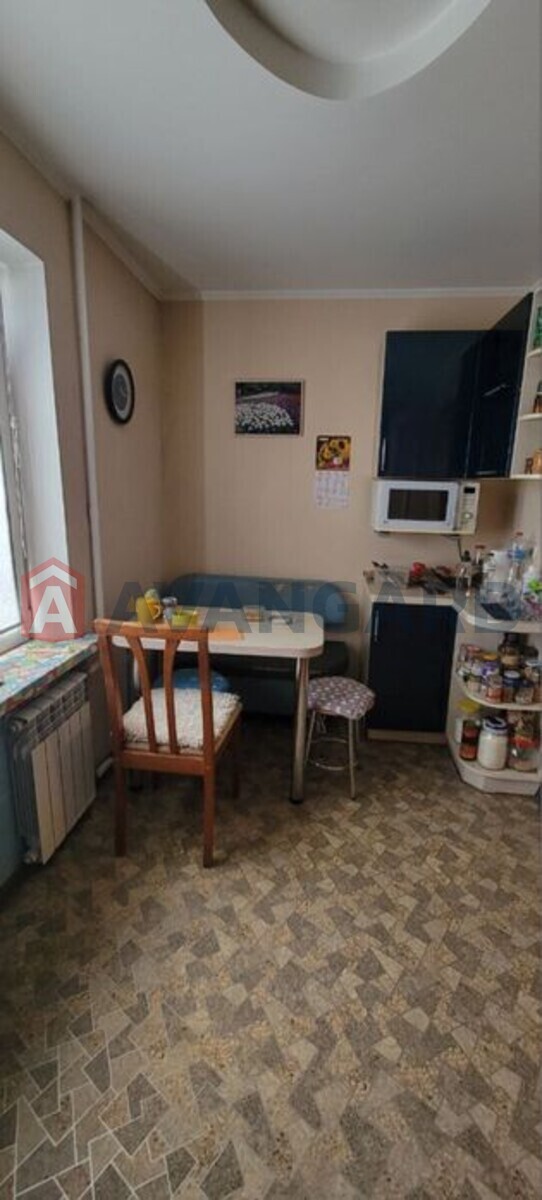 3 ��. ��������, 69/-/8 ��. �., 9/10 ������ ���� 4