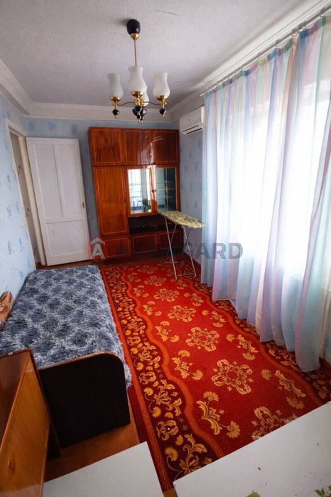 2 ��. ��������, 44/-/6 ��. �., 4/5 ������ ���� 8