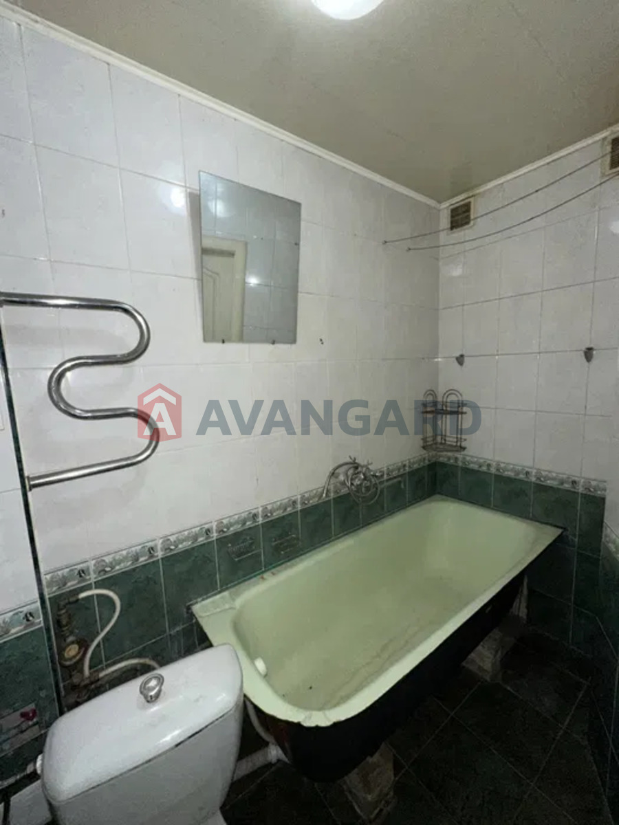 1 ����. ��������, 21/-/4 ��. �., 6/9 ���� ���� 8