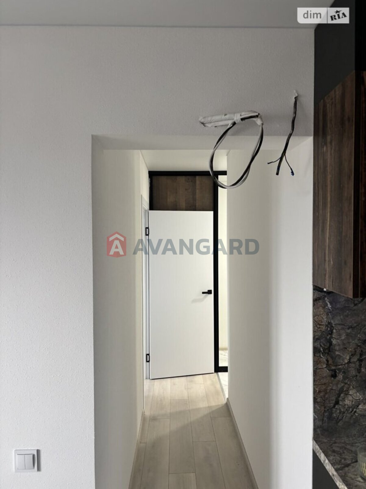 1 ��. ��������, 38/-/- ��. �., 5/5 ������ ���� 13