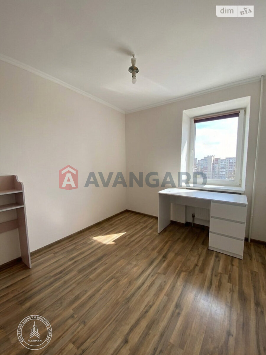 4 ��. ��������, 76/-/10 ��. �., 9/9 ������ ���� 14