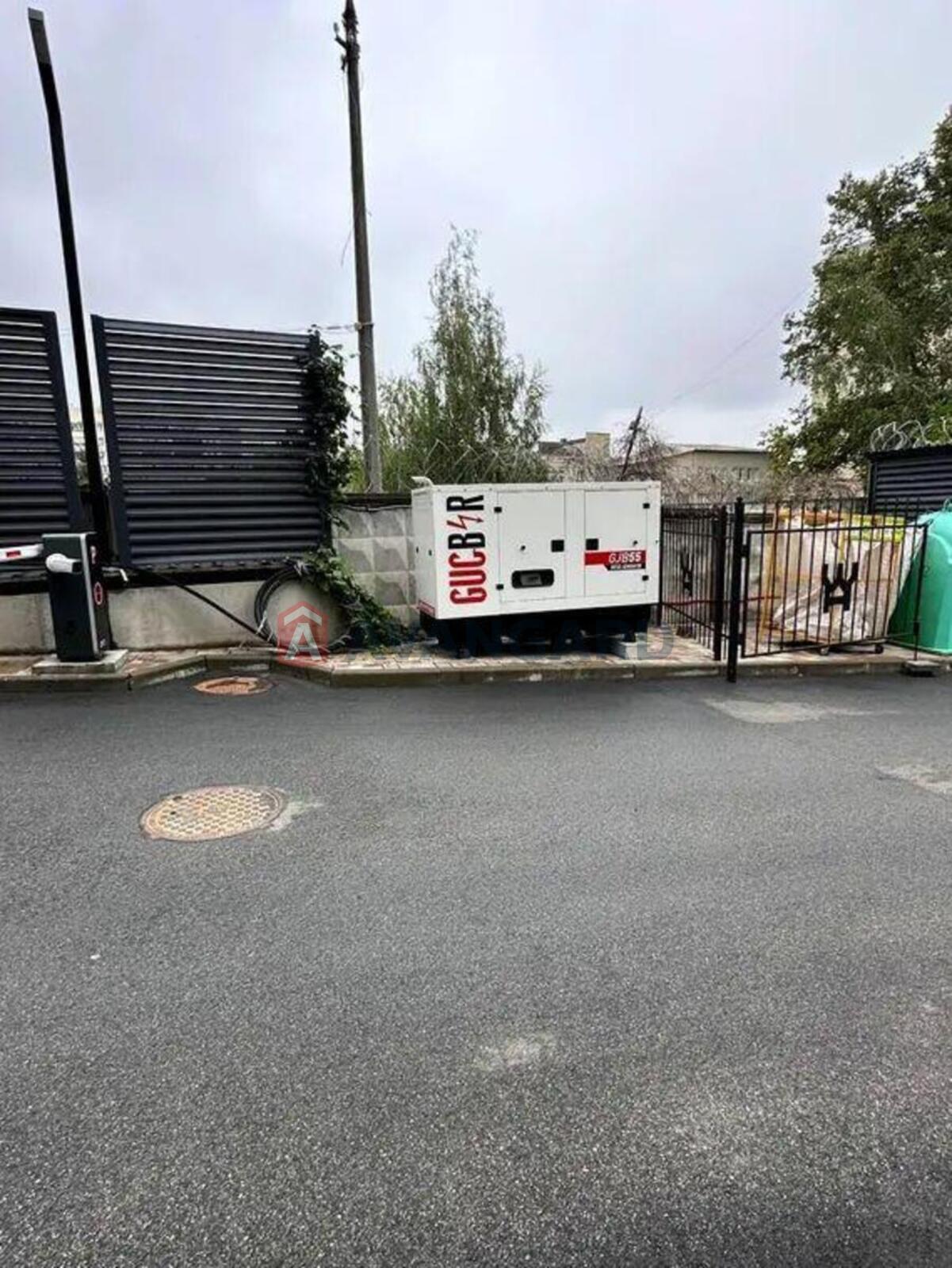 1 ��. ��������, 43/16/11 ��. �., 8/25 ������ ���� 5