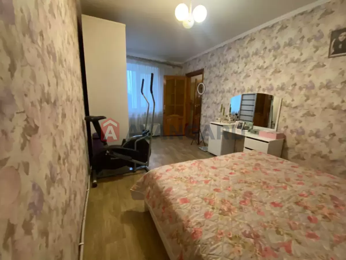 4 ��. ��������, 103/-/- ��. �., 4/9 ������ ���� 18