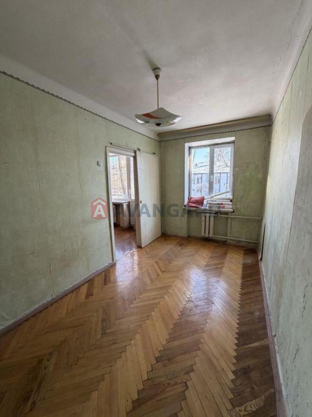 2 ��. ��������, 43/-/6 ��. �., 2/5 ������ ���� 3