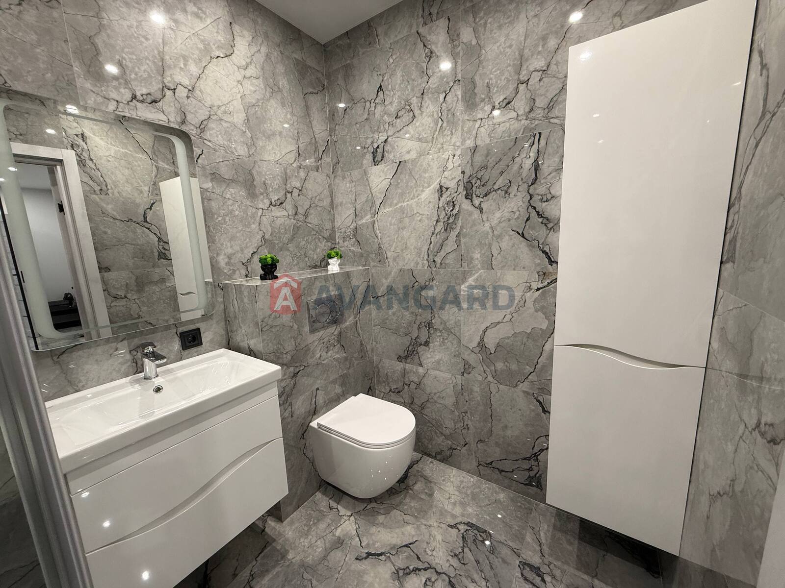 1 ��. ��������, 45/-/- ��. �., 9/10 ������ ���� 8