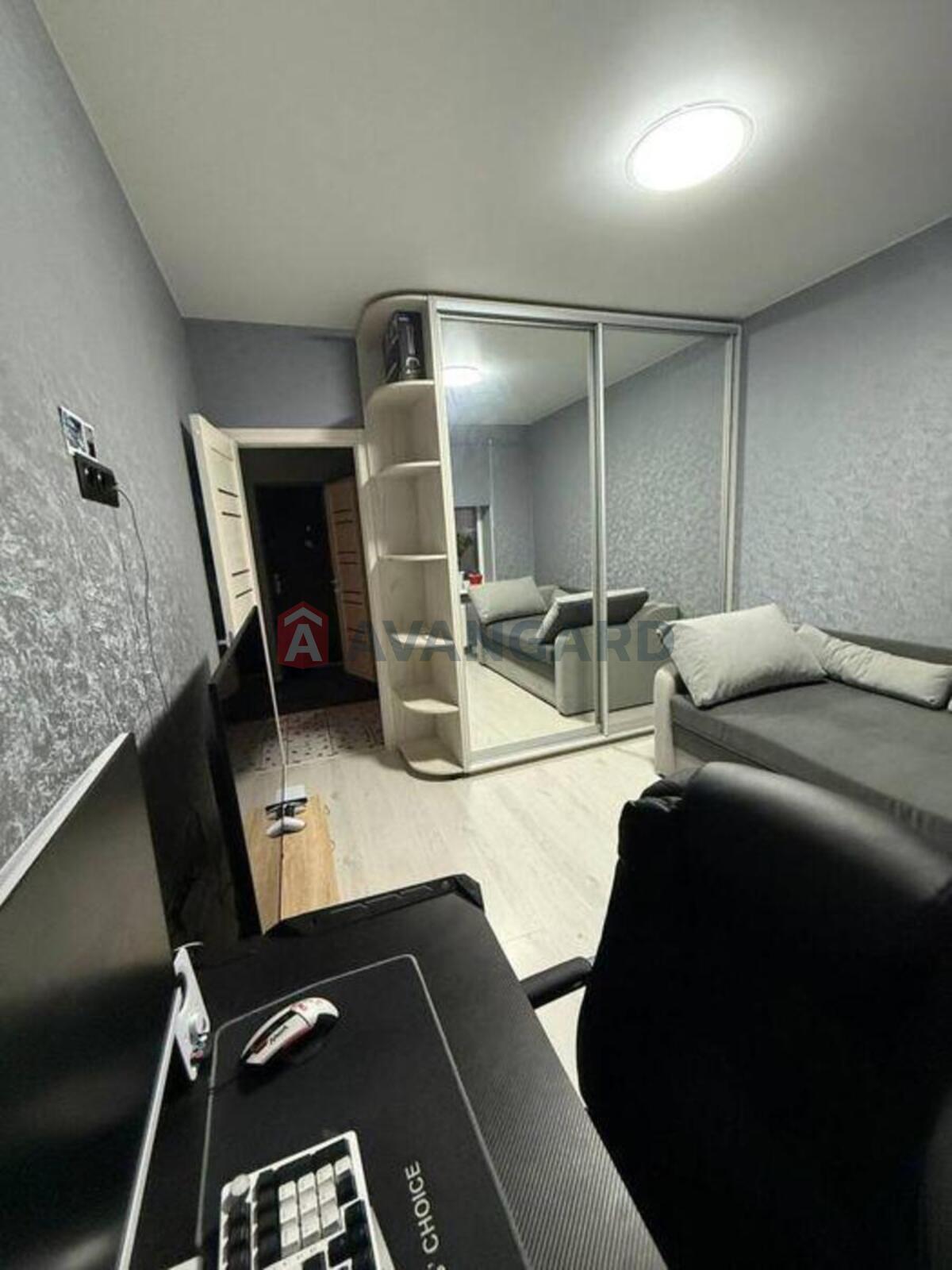 2 ����. ��������, 40/-/15 ��. �., 1/6 ���� ���� 2