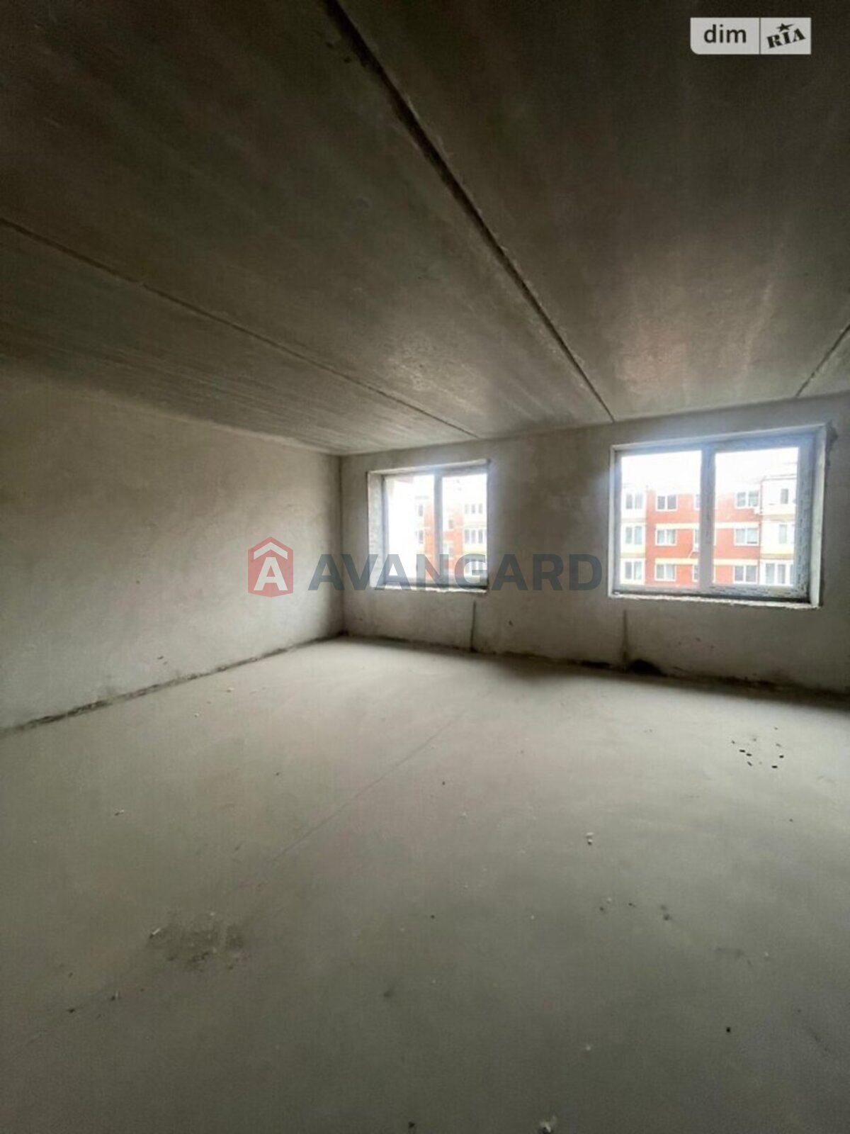 3 ��. ��������, 103/70/12 ��. �., 9/10 ������ ���� 14