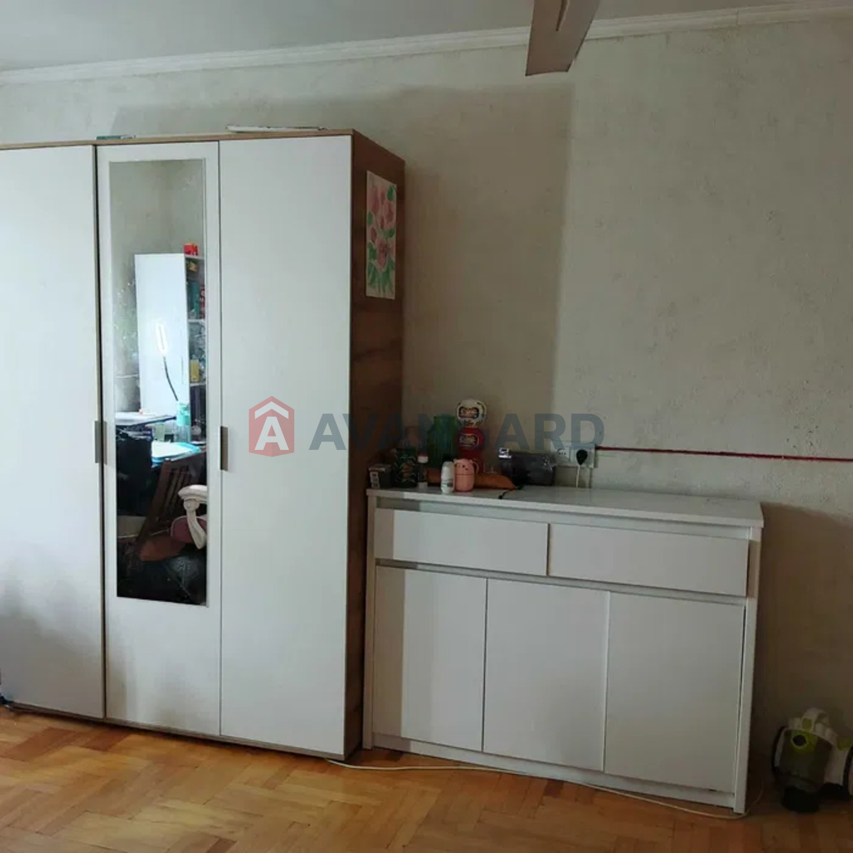 1 . , 32/-/7 . ., 5/5   3