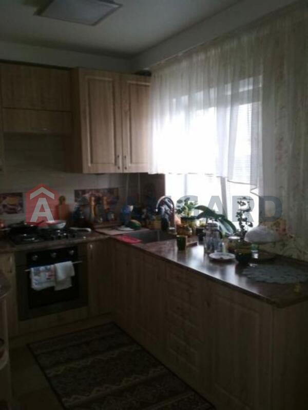 3 кім. квартира, 60/-/8 кв. м., 1/5 поверх фото 4 3 кім. квартира, 60/-/8 кв. м., 1/5 поверх фото 4