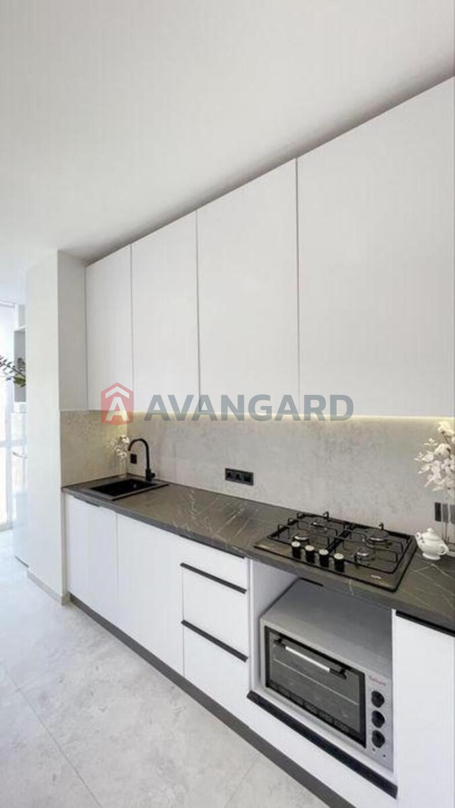 2 ����. ��������, 32/-/10 ��. �., 5/10 ���� ���� 7