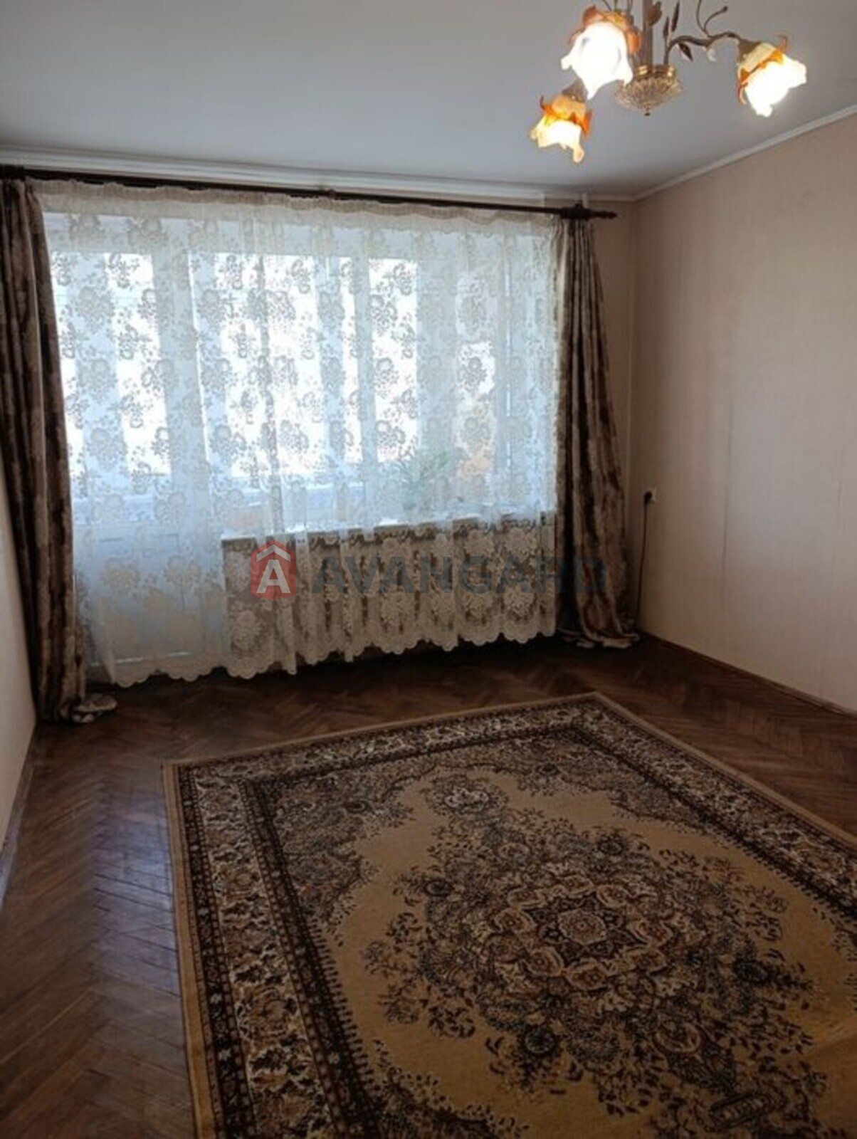 1 ��. ��������, 36/-/9 ��. �., 3/10 ������ ���� 4