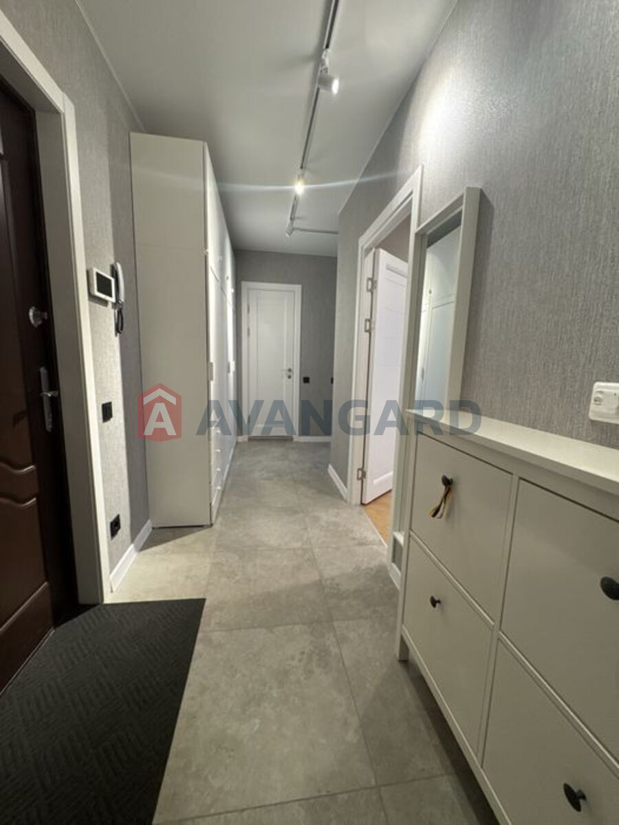 1 ��. ��������, 60/-/8 ��. �., 16/16 ������ ���� 12