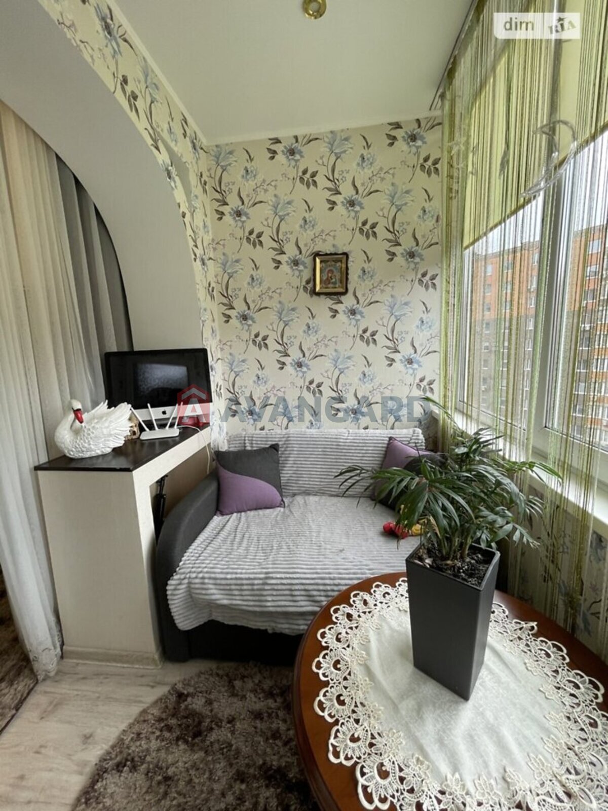 1 ��. ��������, 45/19/15 ��. �., 8/12 ������ ���� 10