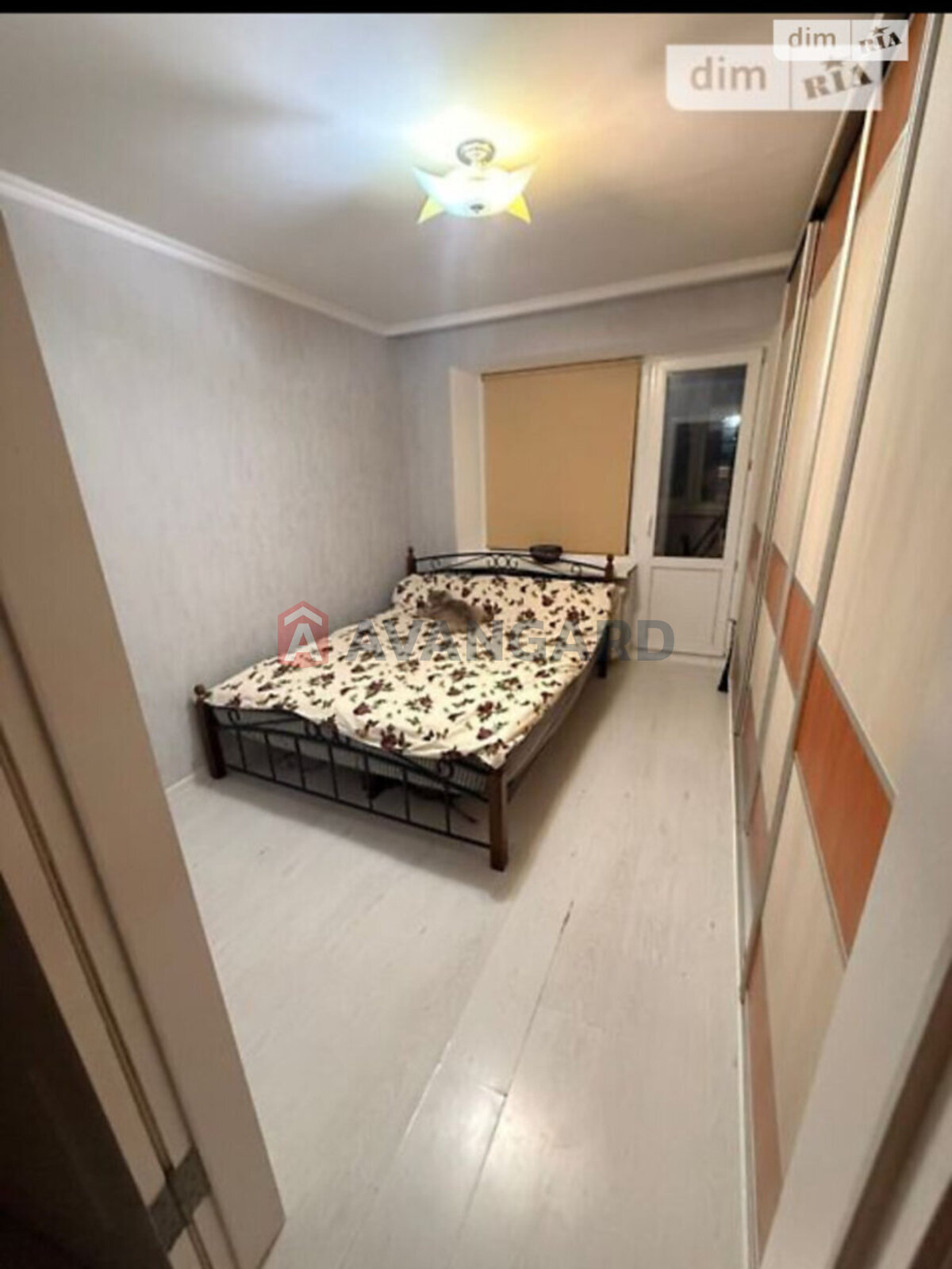 2 ��. ��������, 49/28/12 ��. �., 5/5 ������ ���� 12