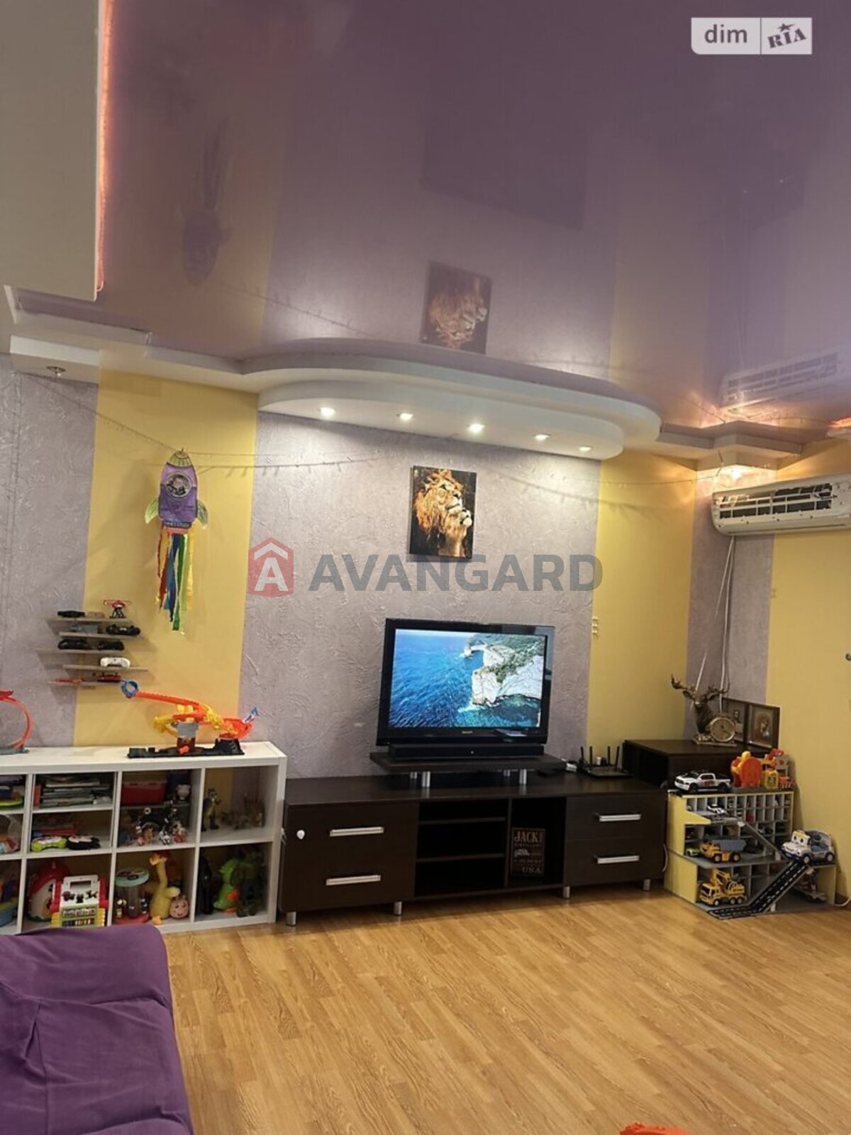 3 ��. ��������, 94/77/17 ��. �., 1/9 ������ ���� 3