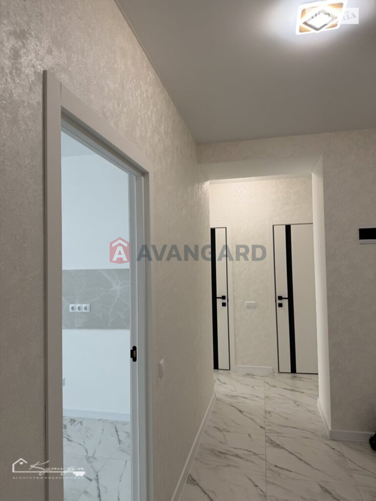 2 ��. ��������, 68/32/18 ��. �., 6/10 ������ ���� 24