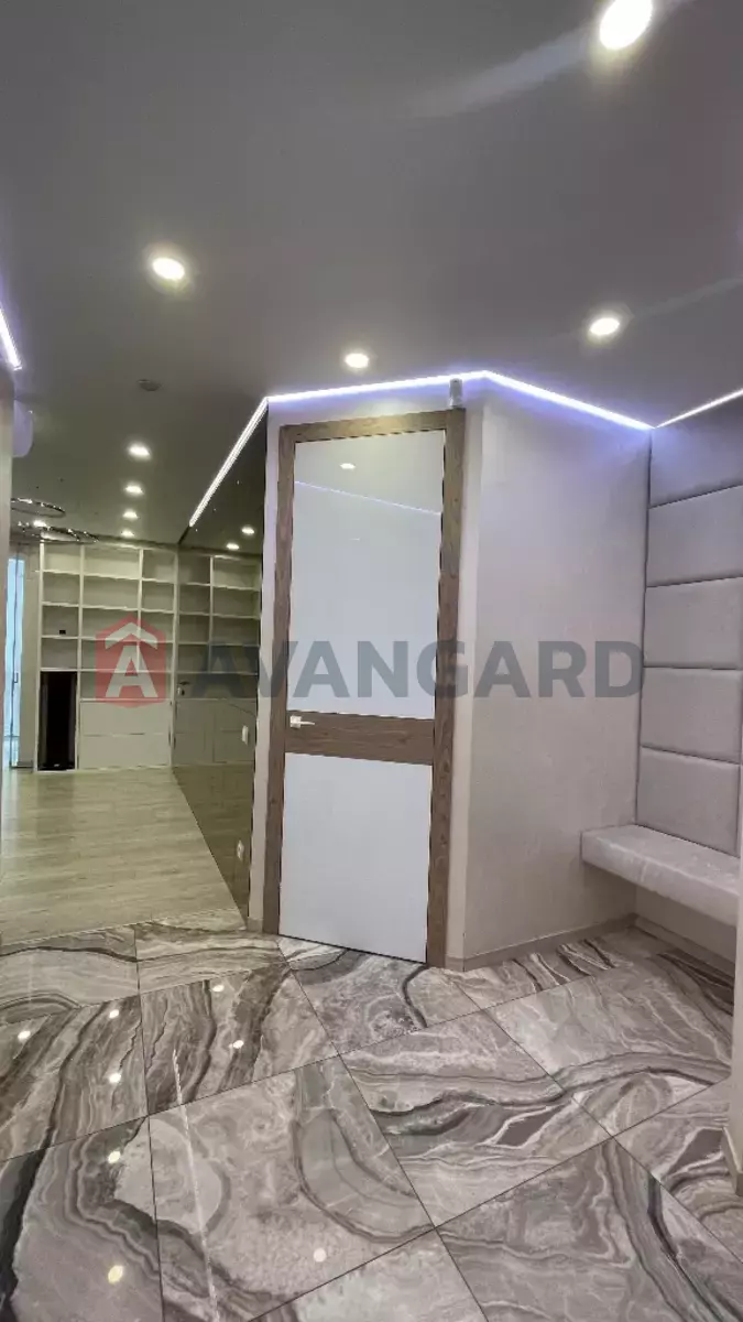 4 . , 100/-/- . ., 10/12   10