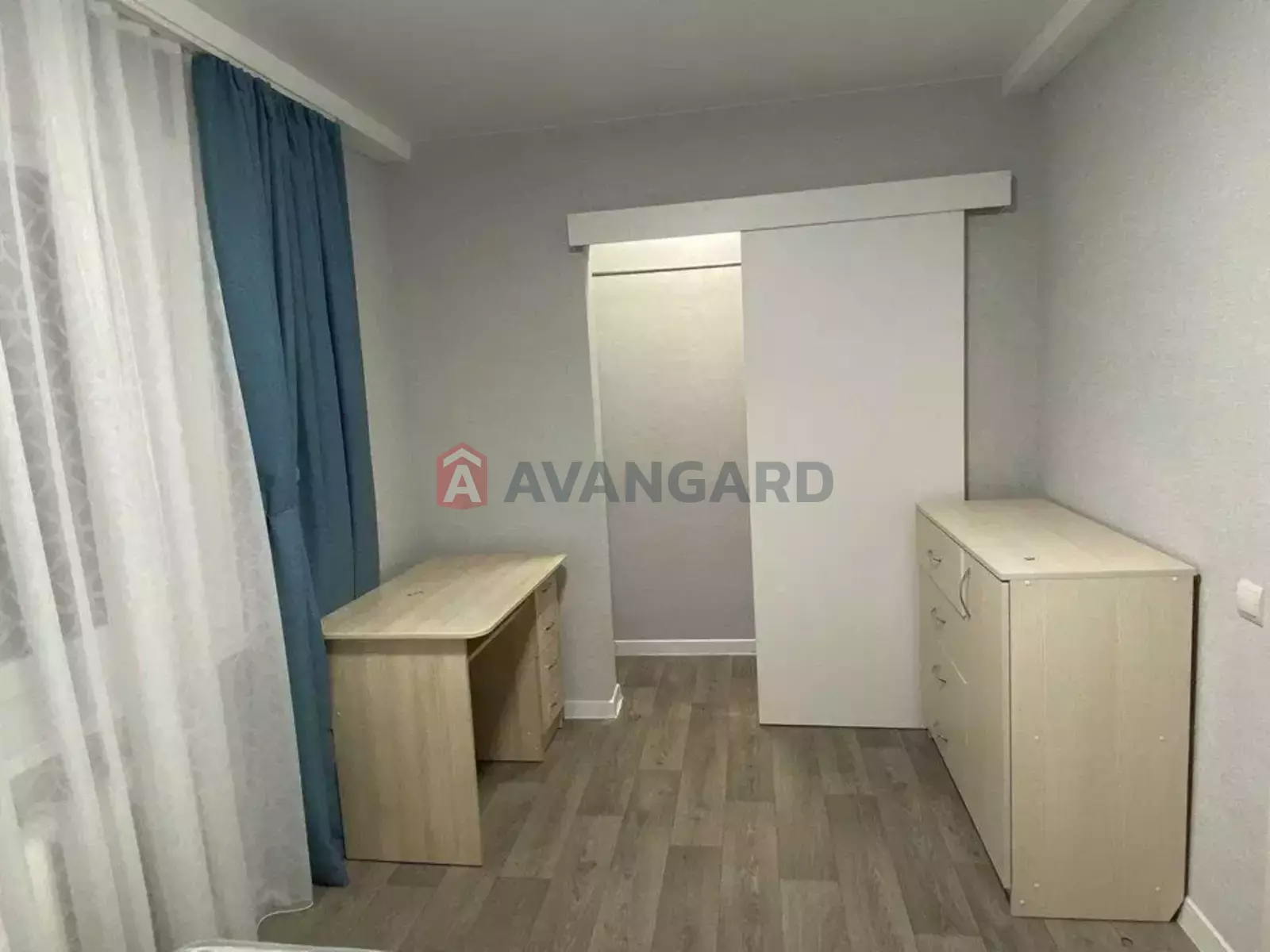 2 ��. ��������, 45/28/7 ��. �., 4/5 ������ ���� 3