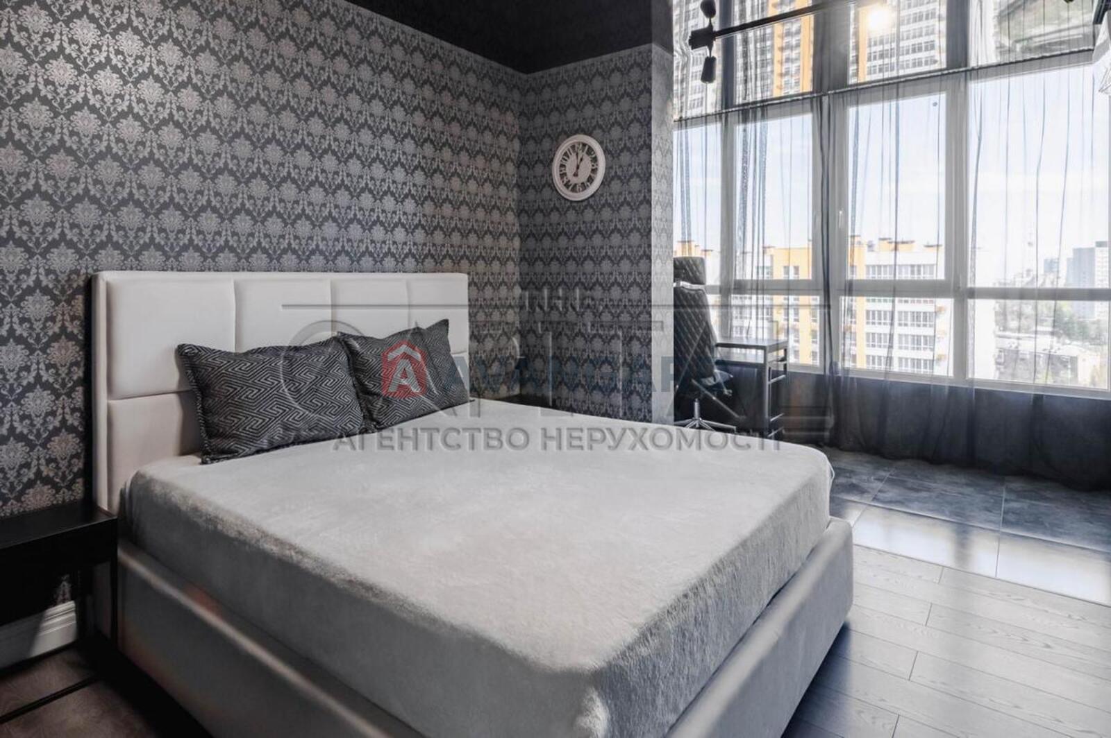 3 ��. ��������, 100/60/20 ��. �., 16/17 ������ ���� 20