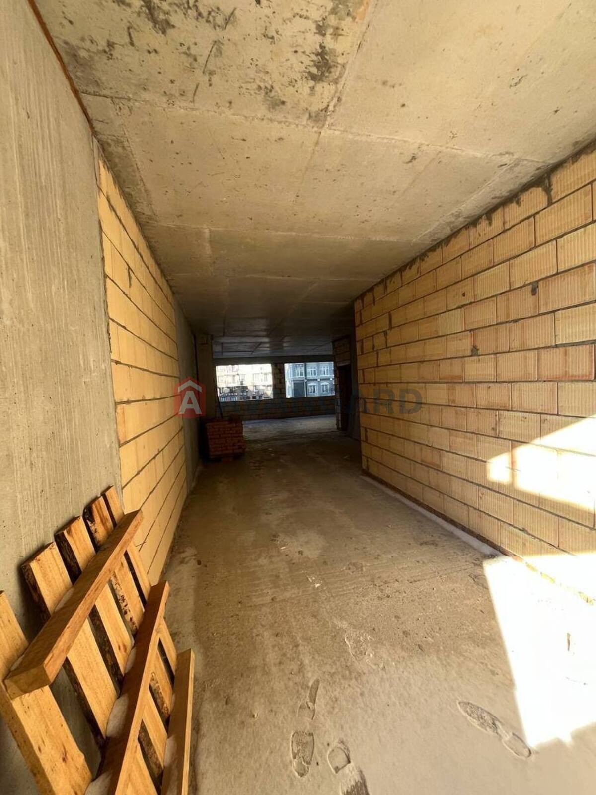 2 ��. ��������, 75/35/17 ��. �., 5/20 ������ ���� 8