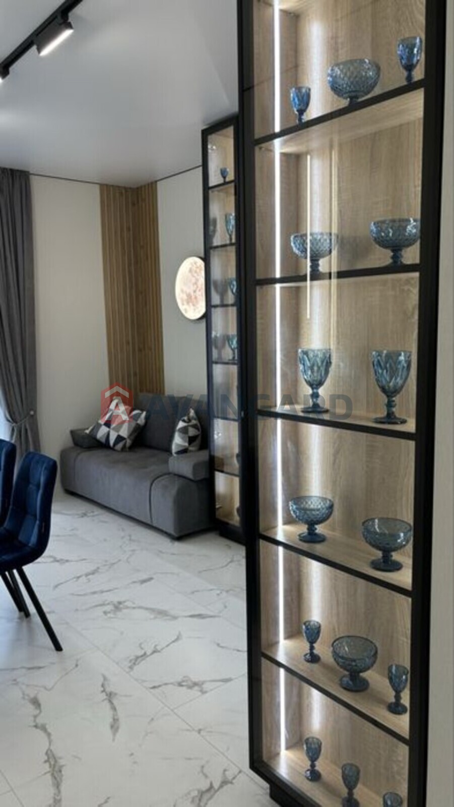 1 ��. ��������, 50/-/20 ��. �., 14/16 ������ ���� 3