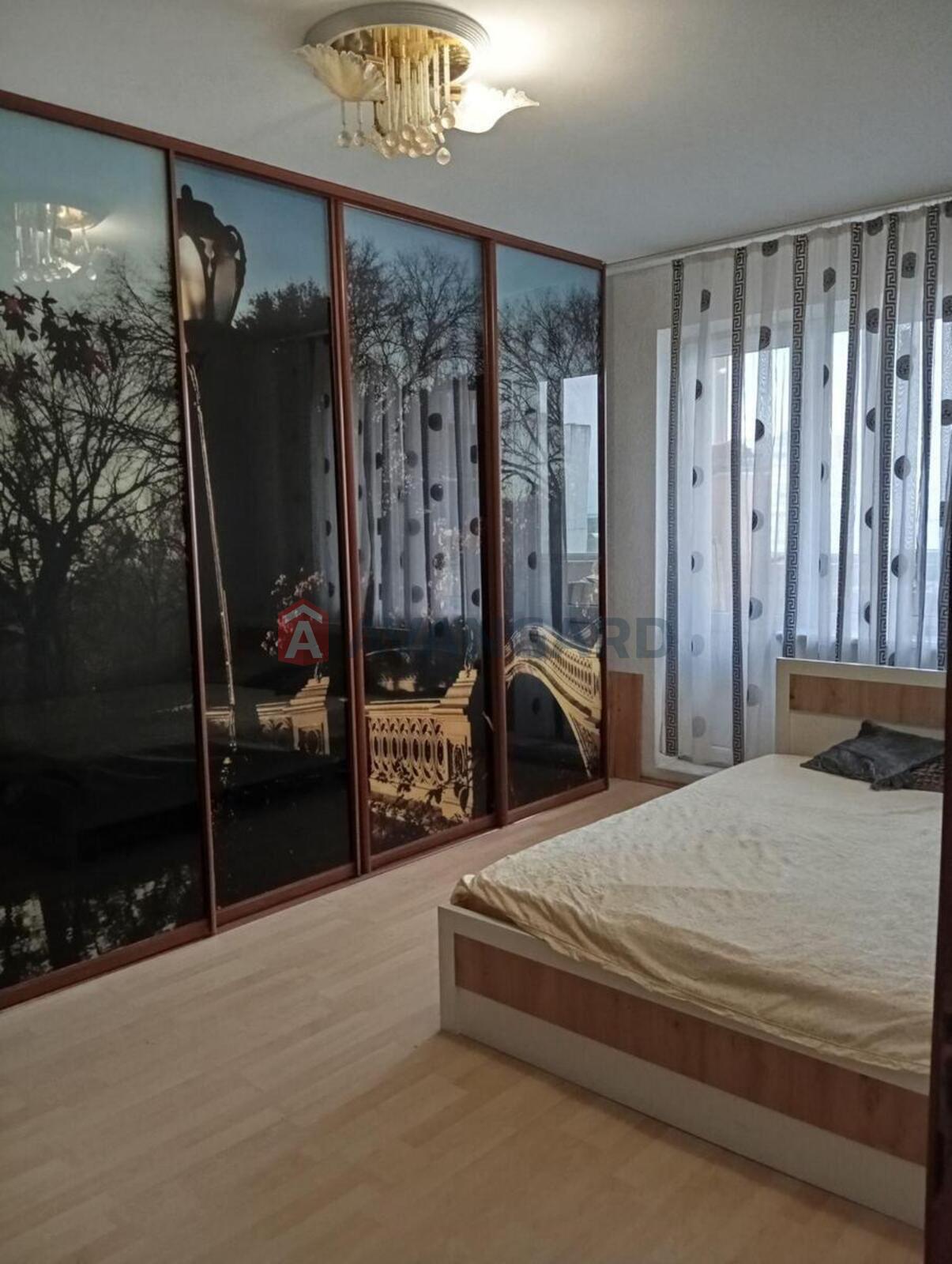 3 ��. ��������, 82/50/- ��. �., 10/16 ������ ���� 15