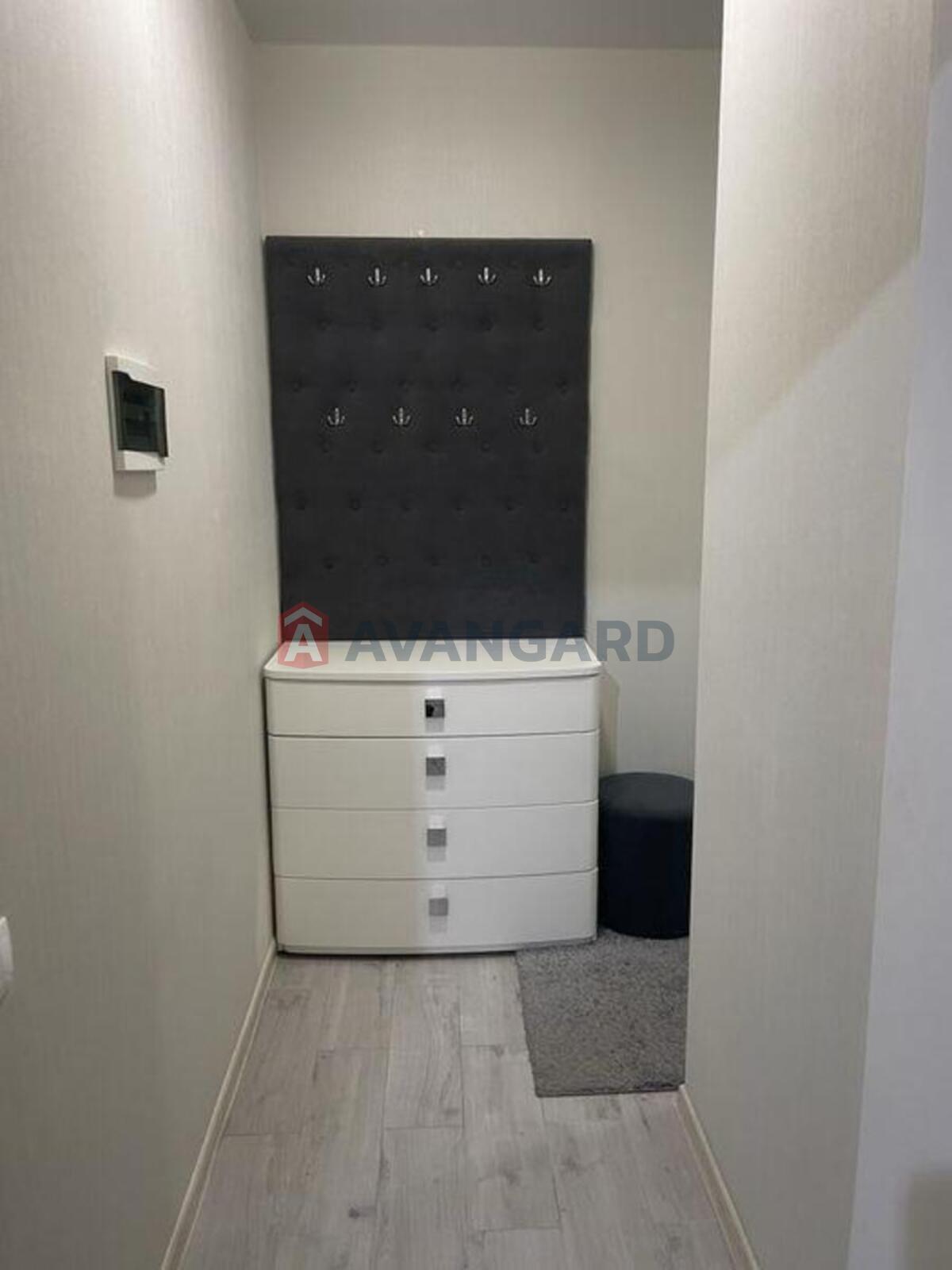 1 ��. ��������, 36/-/18 ��. �., 6/6 ������ ���� 4