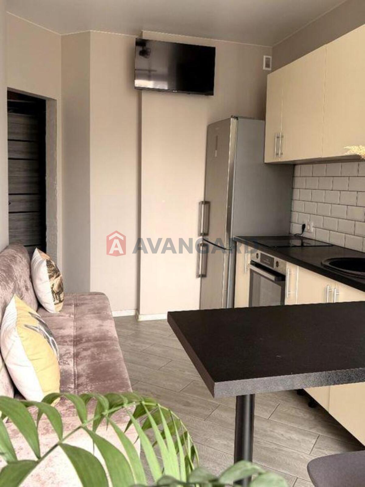 1 ��. ��������, 32/-/9 ��. �., 8/10 ������ ���� 9